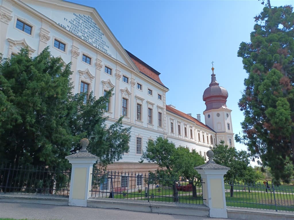 Marhuľové slávnosti