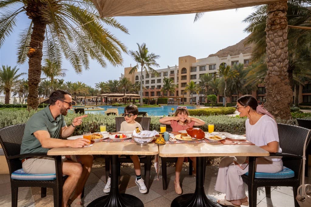 DoubleTree by Hilton Muscat Al Waha (ex. Shangri-La Barr Al Jissah- Al Waha) (Planet Fun)