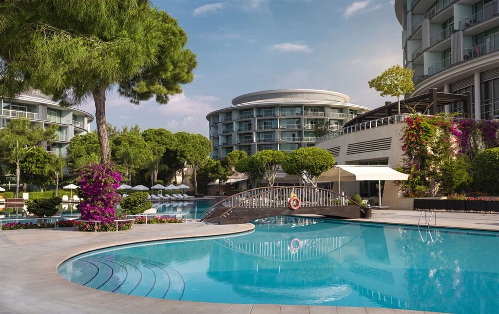 Calista Luxury Resort