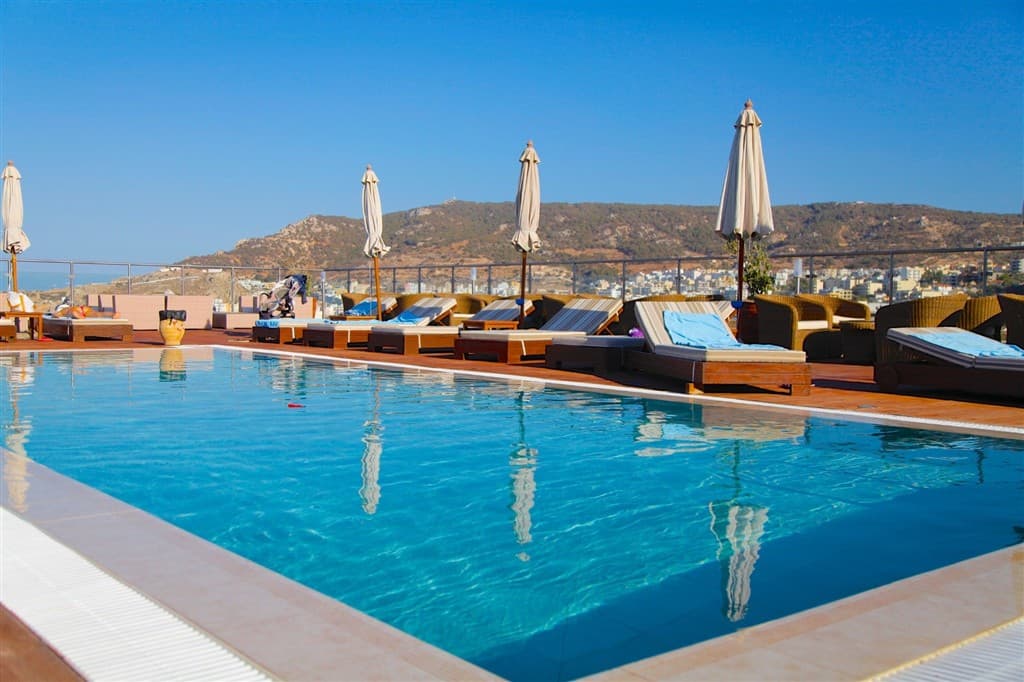 Konstantinos Palace