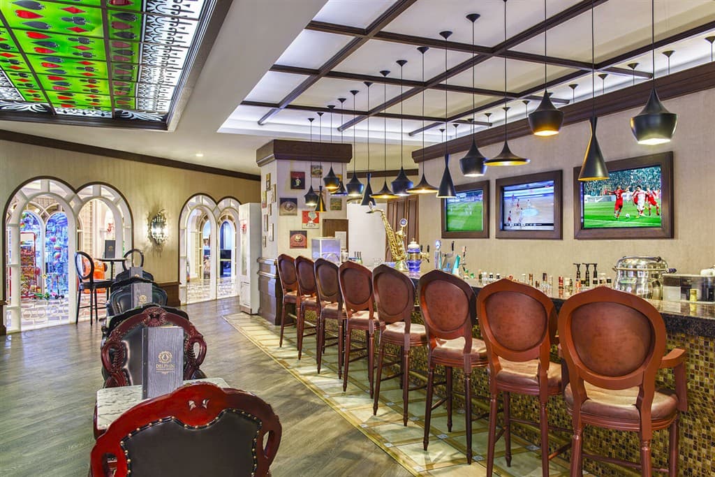 Bar v hoteli Delphin Imperial