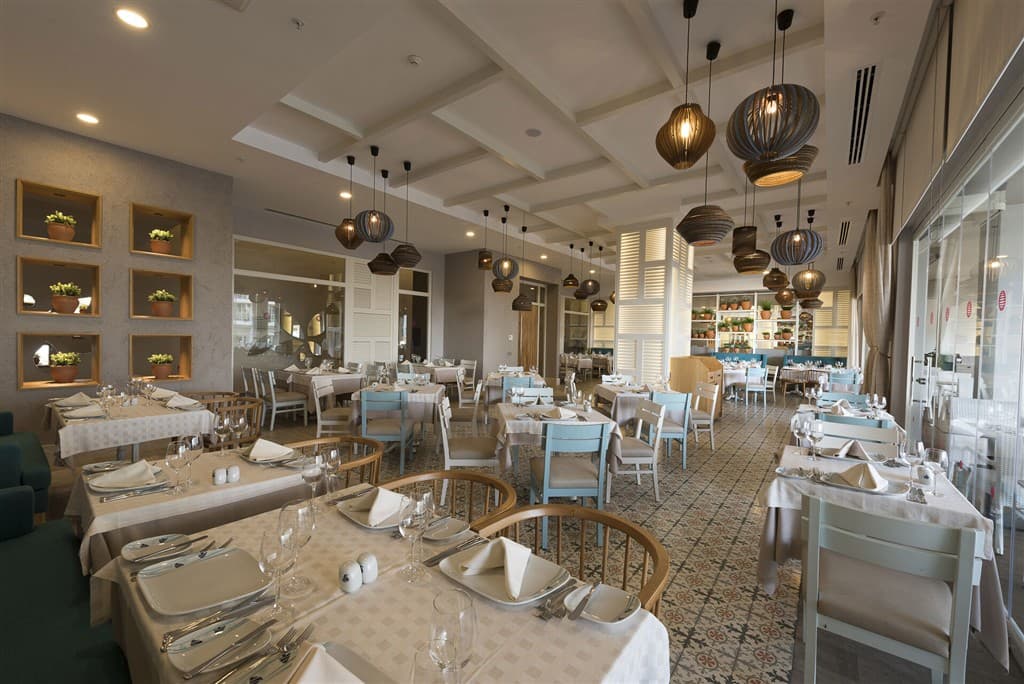 Akra Kemer (ex Barut Kemer)