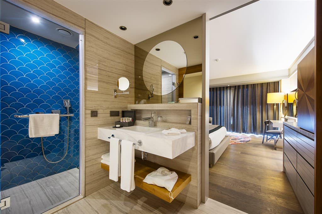 Acanthus Cennet Barut Collection