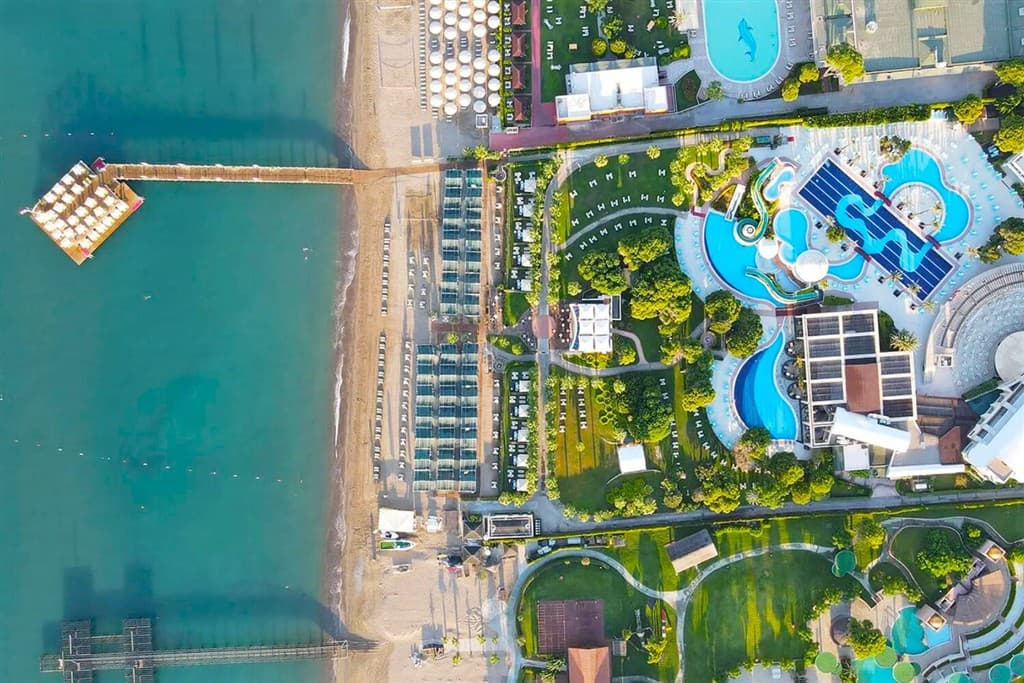 Areál v Limak Atlantis Deluxe Hotel & Resort