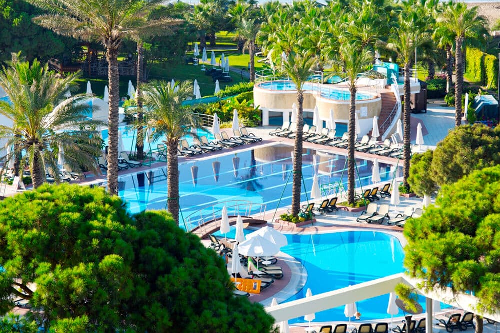 Bazény v Limak Atlantis Deluxe Hotel & Resort