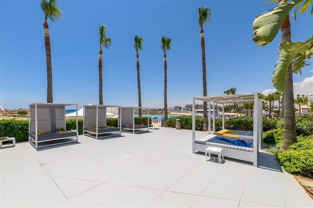 Tasia Maris Sands Beach