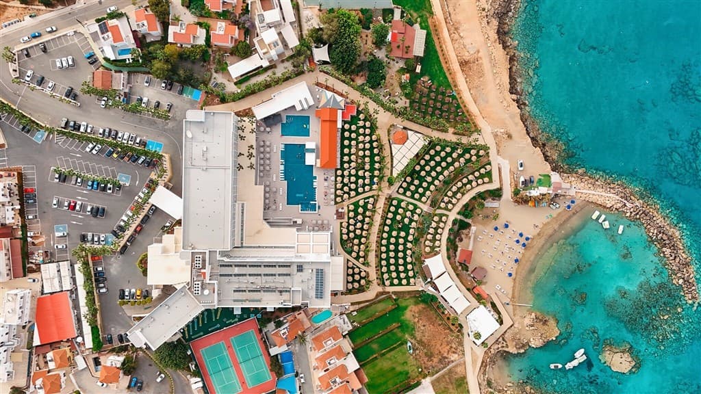 Cavo Maris Beach
