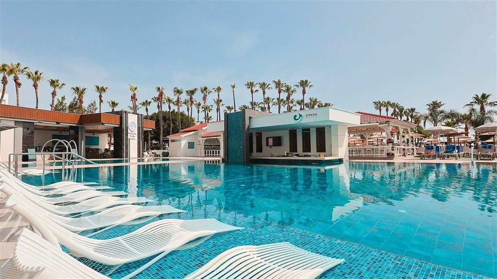 Cavo Maris Beach