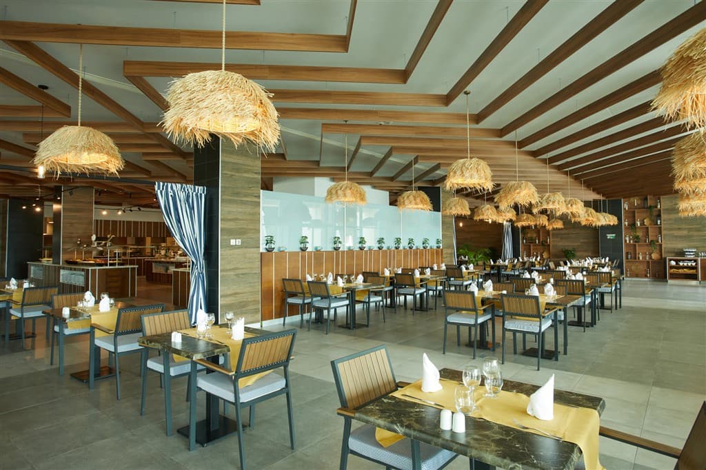 Secrets Sunny Beach Resort & Spa