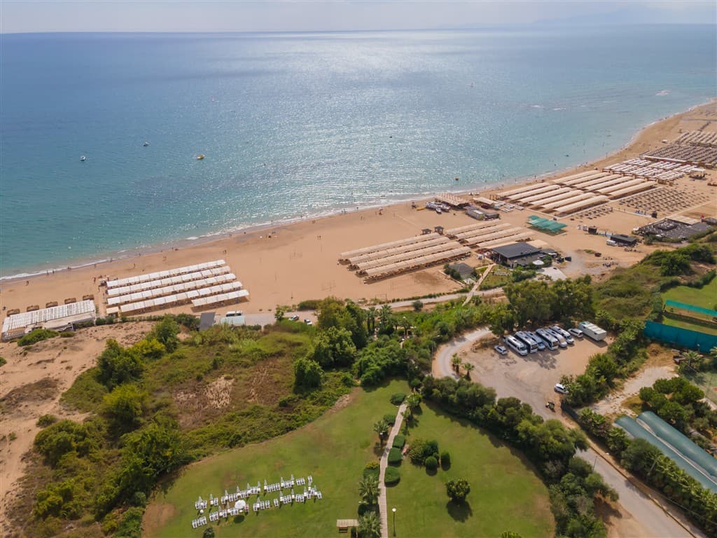 Side Star Resort (Planet Fun)