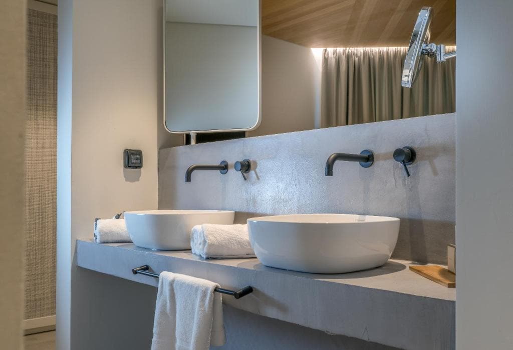 Caravel Suites
