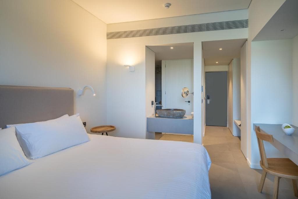 Caravel Suites