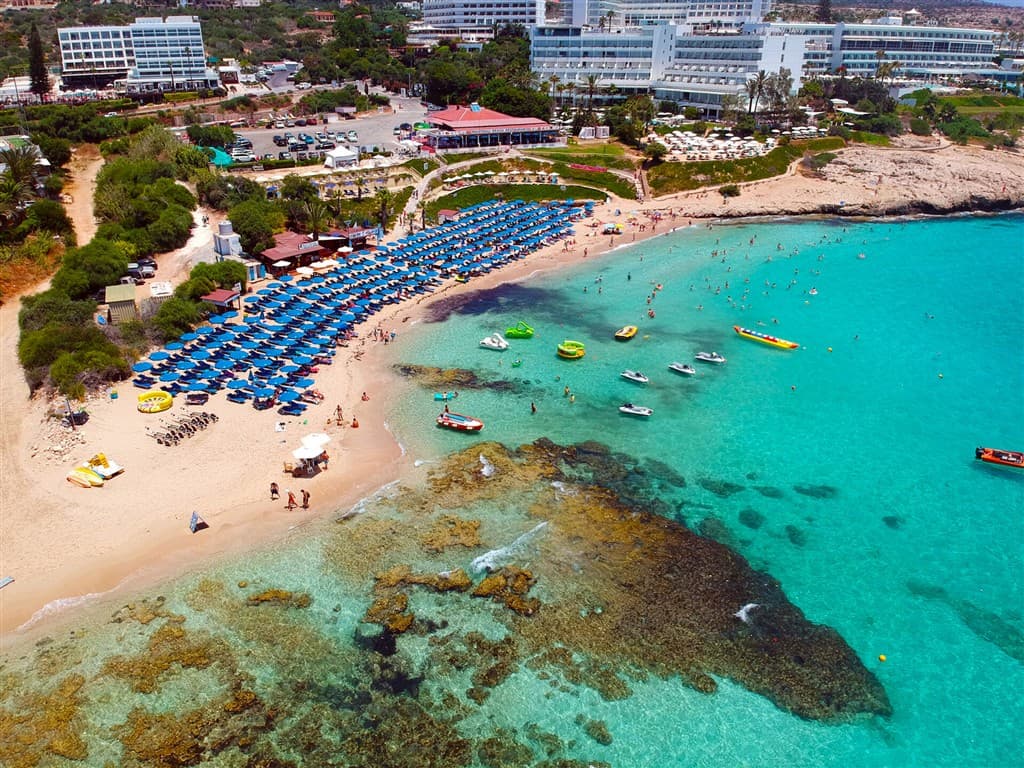 Maistralli beach pri hoteli Atlantica Sungarden