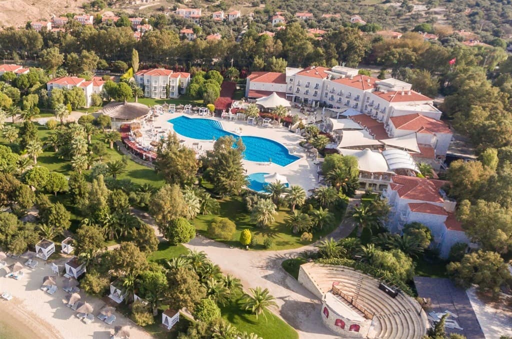 Pohľad z výšky na komplex Phokaia Beach Resort