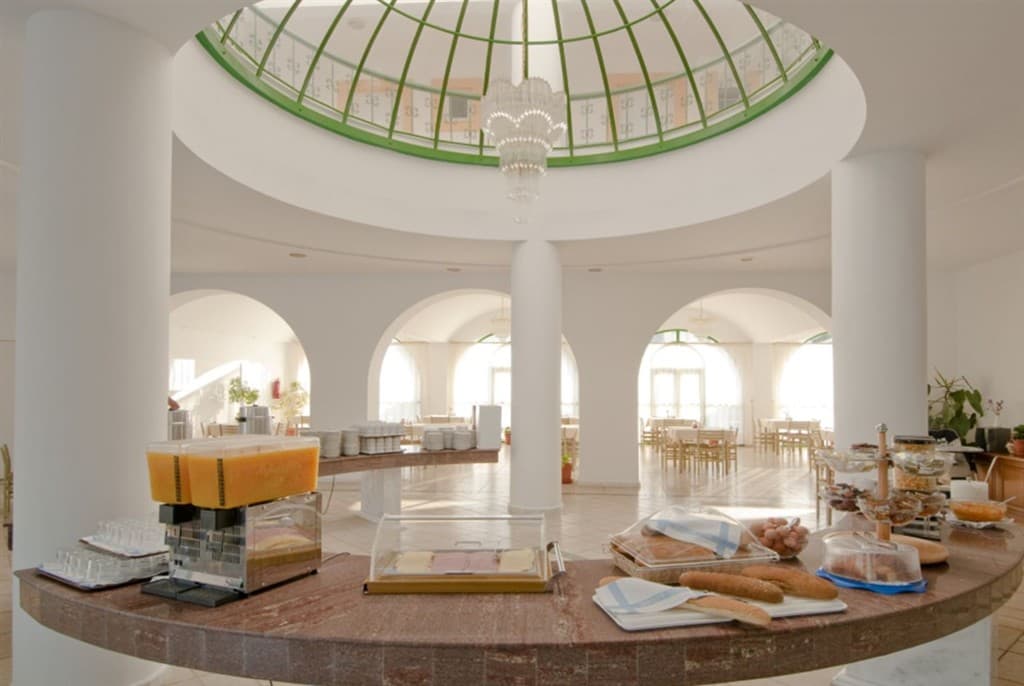 Alexandra Beach Aparthotel