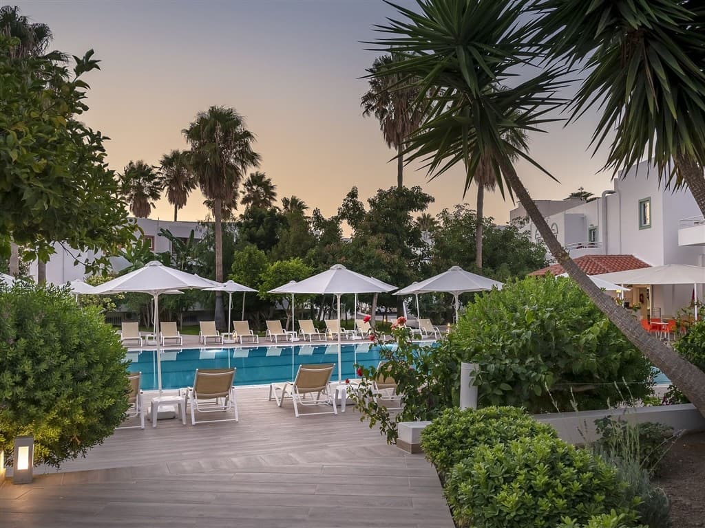 Alexandra Beach Aparthotel