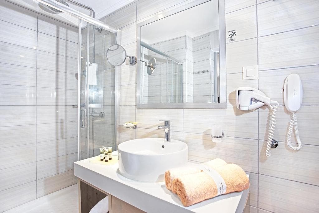 Eurovillage Achilleas_bathroom