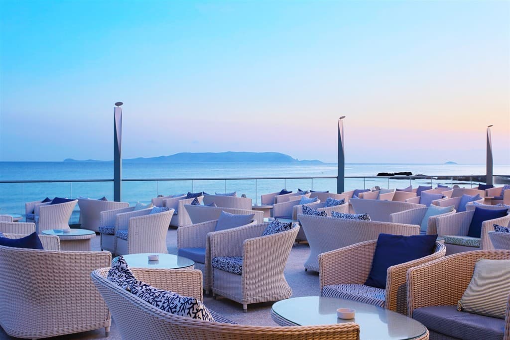 Posedenie v Arina Beach