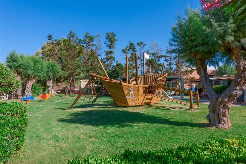 Aquila Rithymna Beach