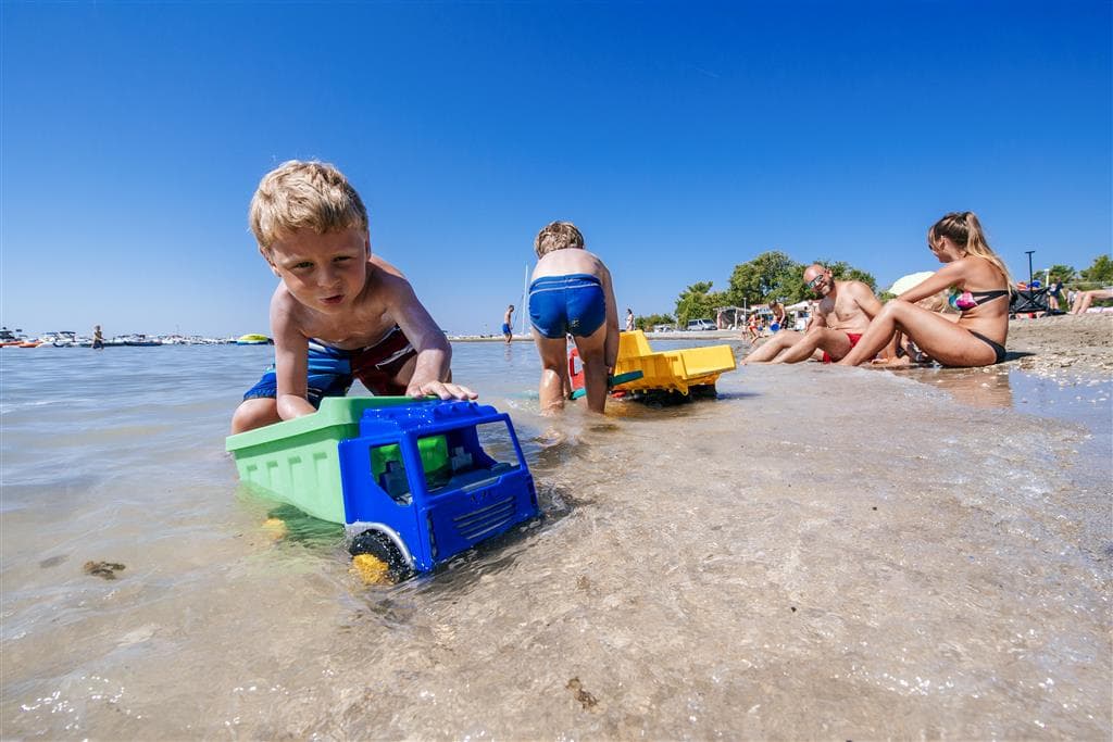 Zaton Holiday Resort