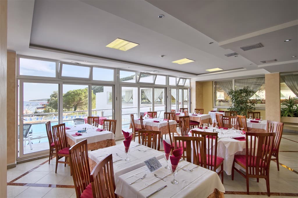 Mimosa / Lido Palace