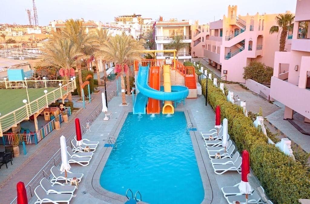 Minamark Beach Resort