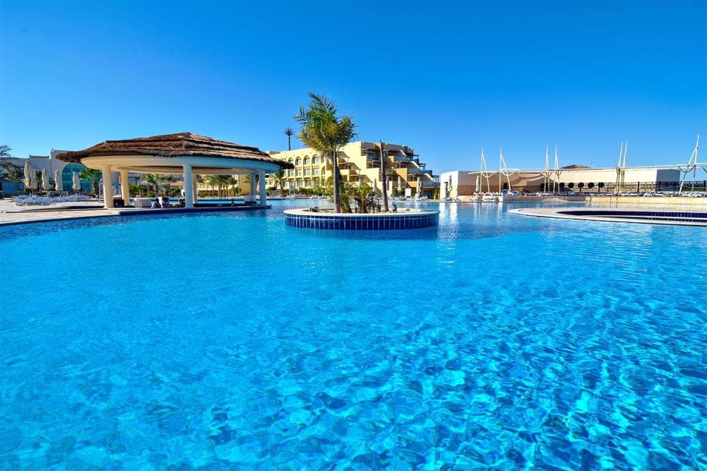 Mövenpick Waterpark Resort & Spa Soma Bay