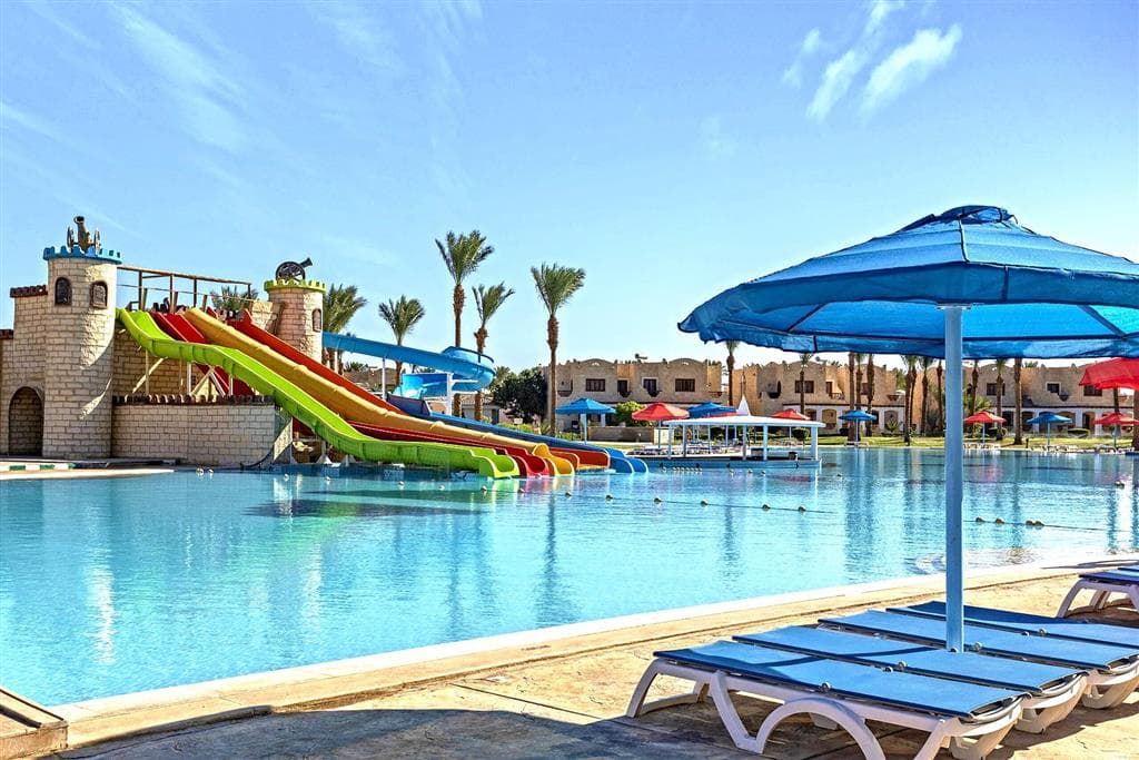 Royal Lagoons Resort & Aqua Park