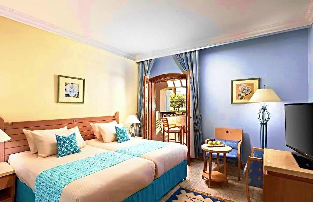 Royal Lagoons Resort & Aqua Park