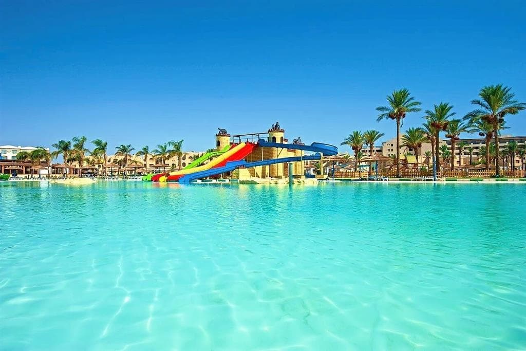Royal Lagoons Resort & Aqua Park