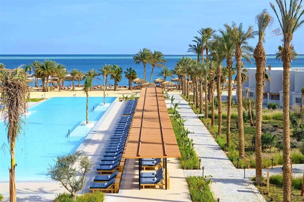 Serry Beach Resort