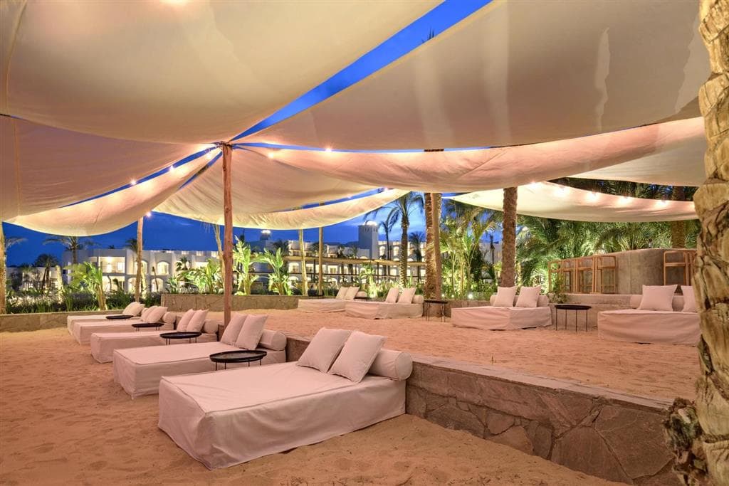 Serry Beach Resort