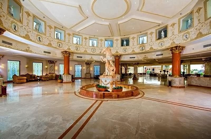 Titanic Palace Resort