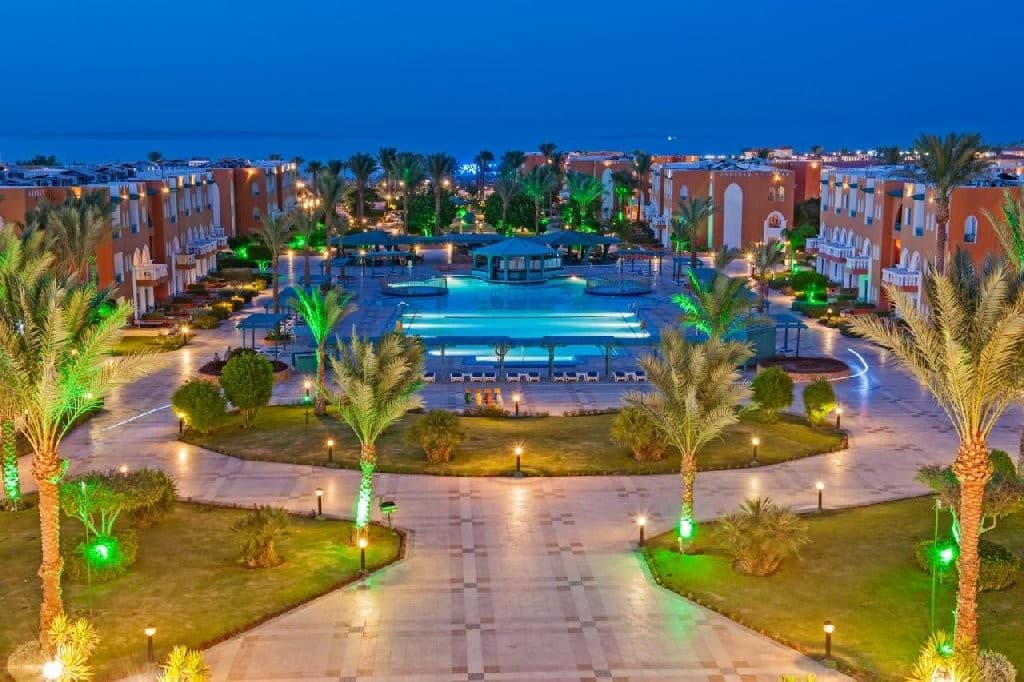 Sunrise Select Garden Beach Resort