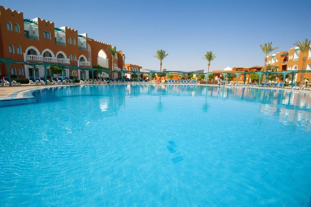 Sunrise Select Garden Beach Resort