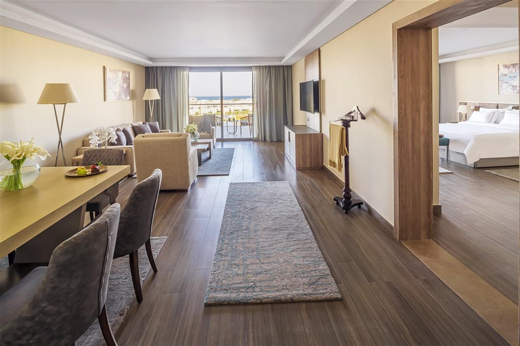 Rixos Premium Magawish Suites & Villas