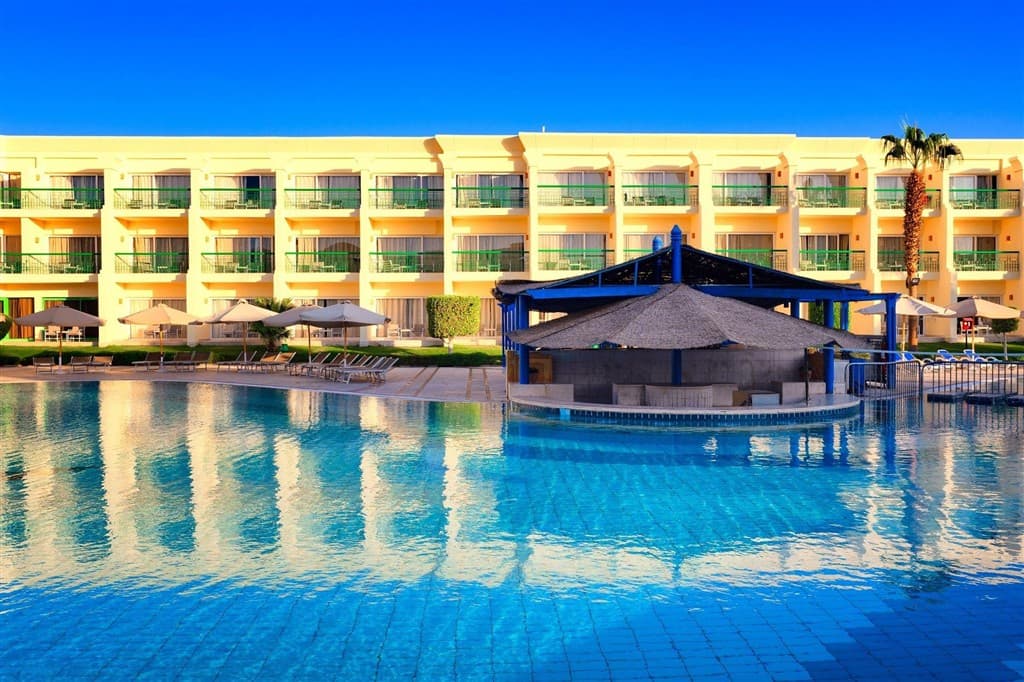 Hotel s bazénom