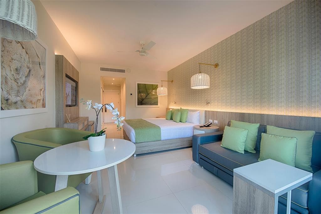 Grand Sirenis Cocotal Beach Resort & Aquagames