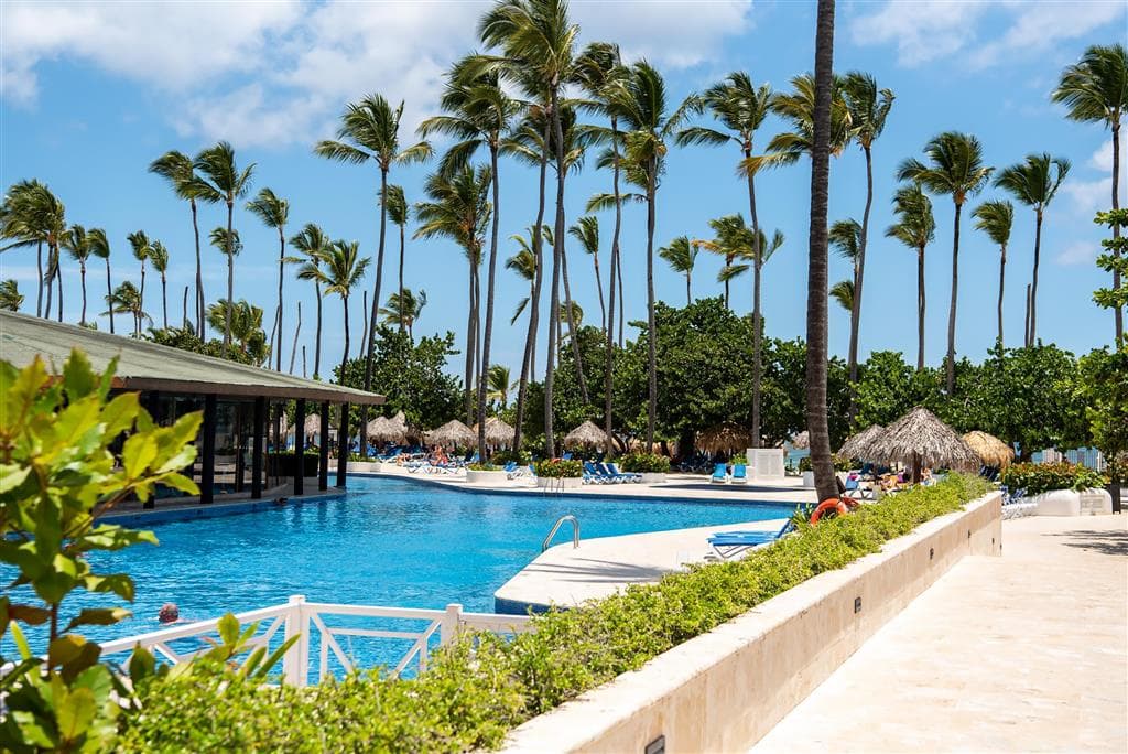 Grand Sirenis Cocotal Beach Resort & Aquagames