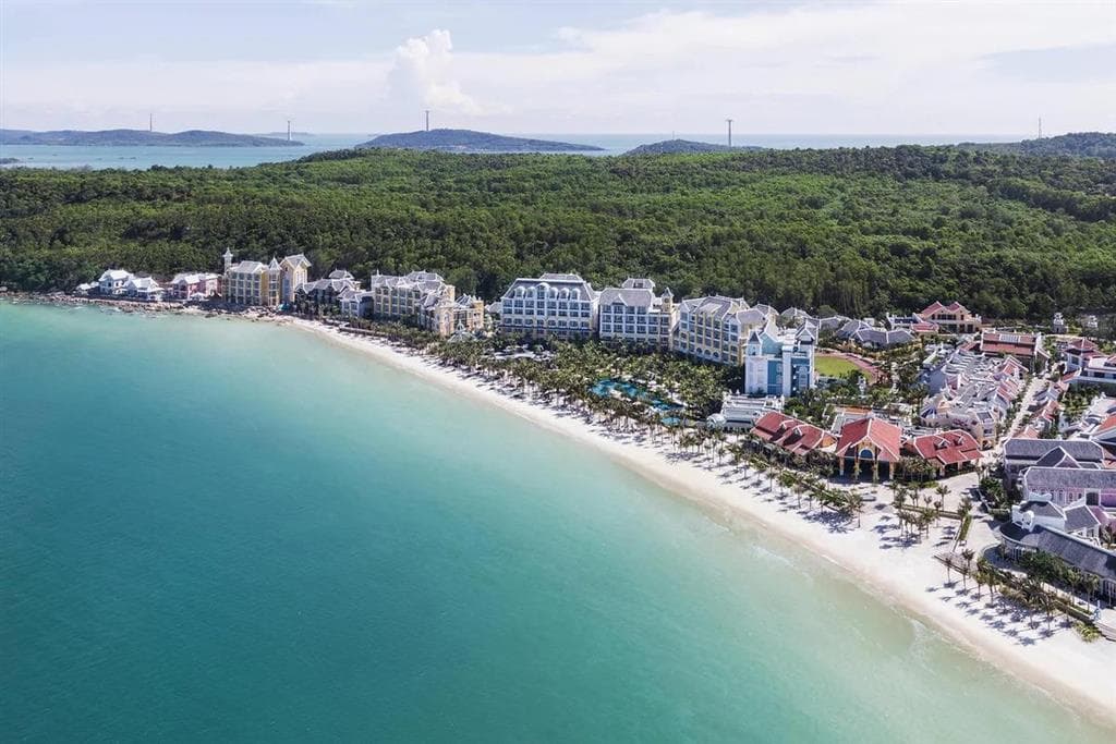 JW Marriot Phu Quoc Emerald Bay Resort & Spa