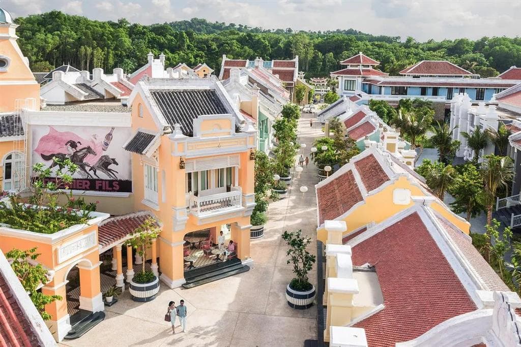 JW Marriot Phu Quoc Emerald Bay Resort & Spa
