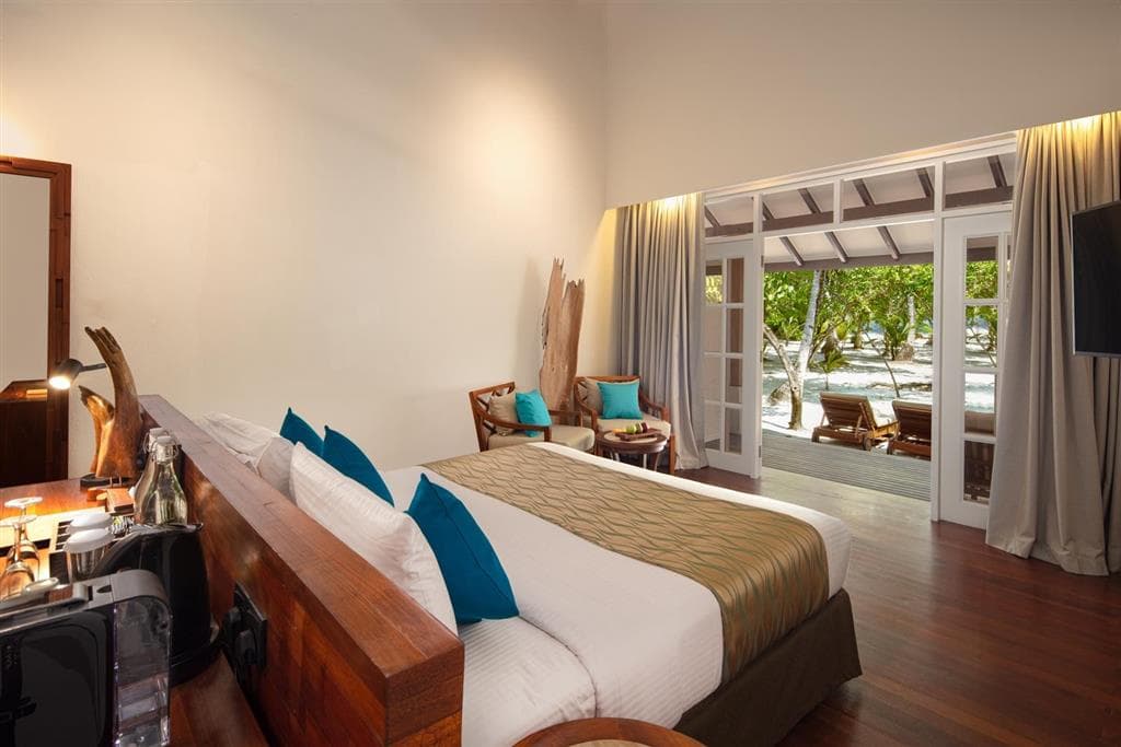 Adaaran Select Meedhupparu & Prestige Water Villas