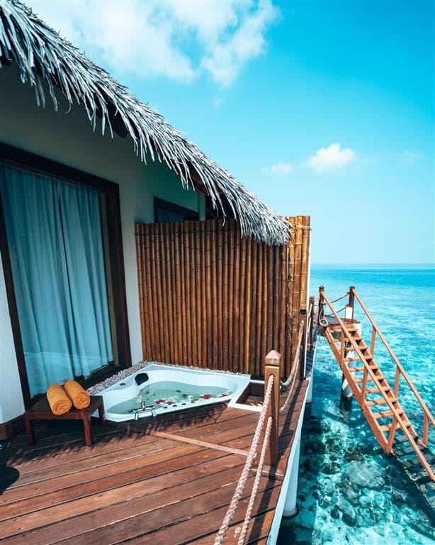 Adaaran Select Meedhupparu & Prestige Water Villas