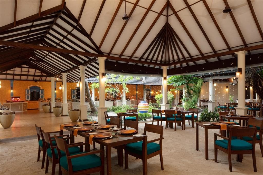 Adaaran Select Meedhupparu & Prestige Water Villas