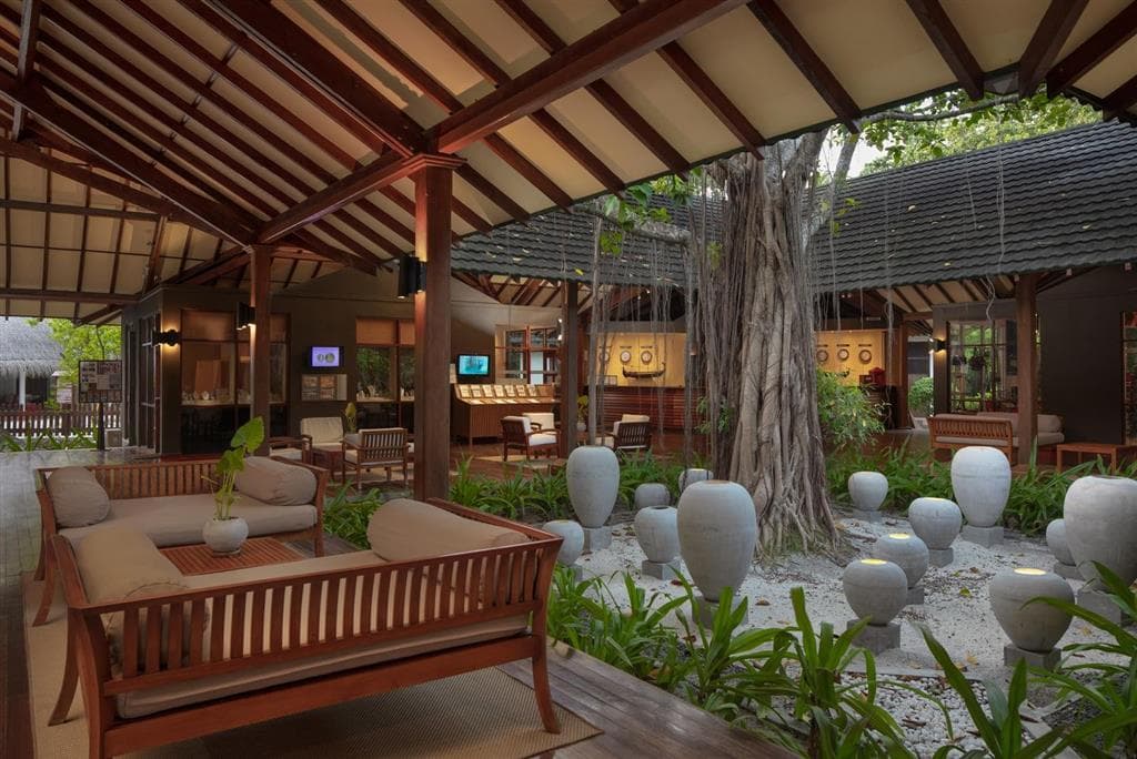 Adaaran Select Meedhupparu & Prestige Water Villas