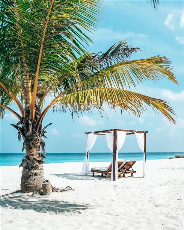 Adaaran Select Meedhupparu & Prestige Water Villas