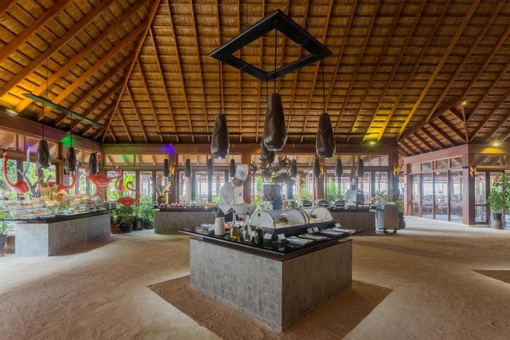Vilamendhoo Island Resort & Spa