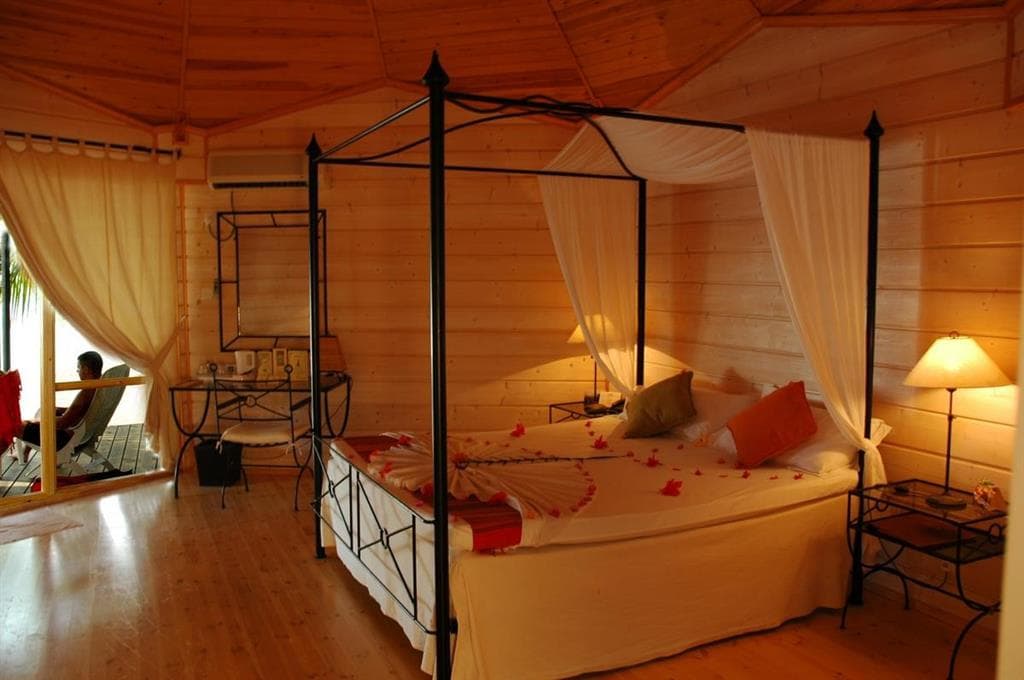 Kuredu Island Resort