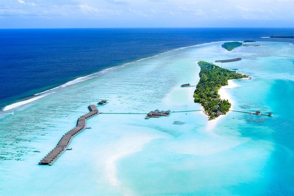 Lux* South Ari Atoll Resort & Villas