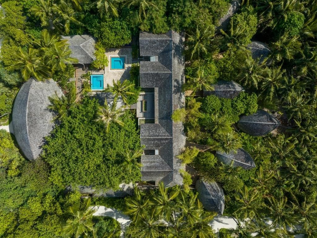 Emerald Faarufushi Resort & Spa